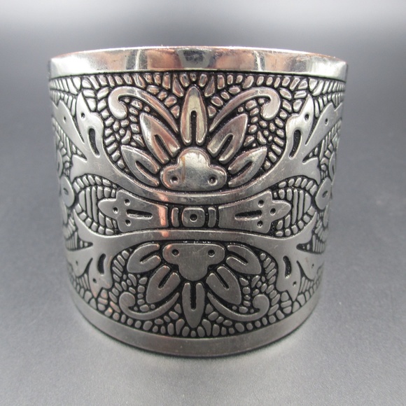 Jewelry - Vintage Stylish Ornate Pattern Cuff Bracelet